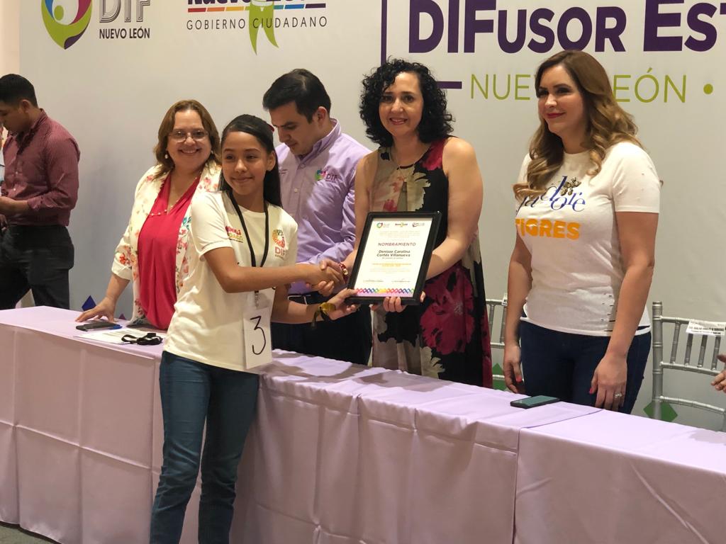 CEDHNL's tweet photo. La presidenta de la #CEDHNL @sofiavel participa en la Elección del DIFusor Estatal 2019 que lleva a cabo el @DIFNuevoleon a través del SIPINNA Estatal. #niñez #DerechosHumanos #promoverderechos https://t.co/DSCztCgfjB