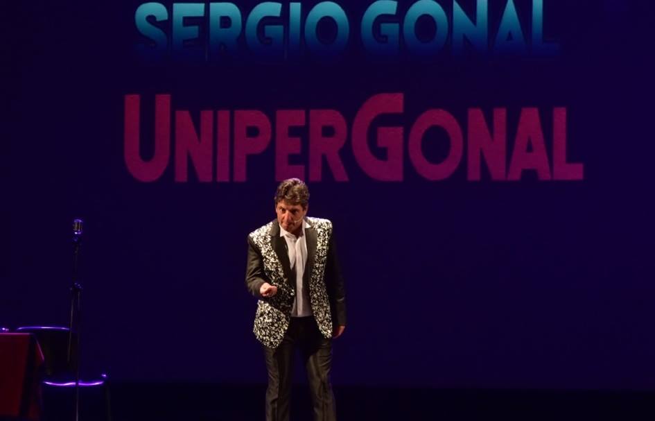 doblefcom's tweet photo. 📍LA PLATA | Nota de @ANDigitalOK | @sergiogonal se presenta el próximo sábado en @TeatroLaNonnaOK. “El humor no queda afuera de la evolución de esta época". 📲https://t.co/9FJZUxcUxc https://t.co/HQiZ6iVa6w