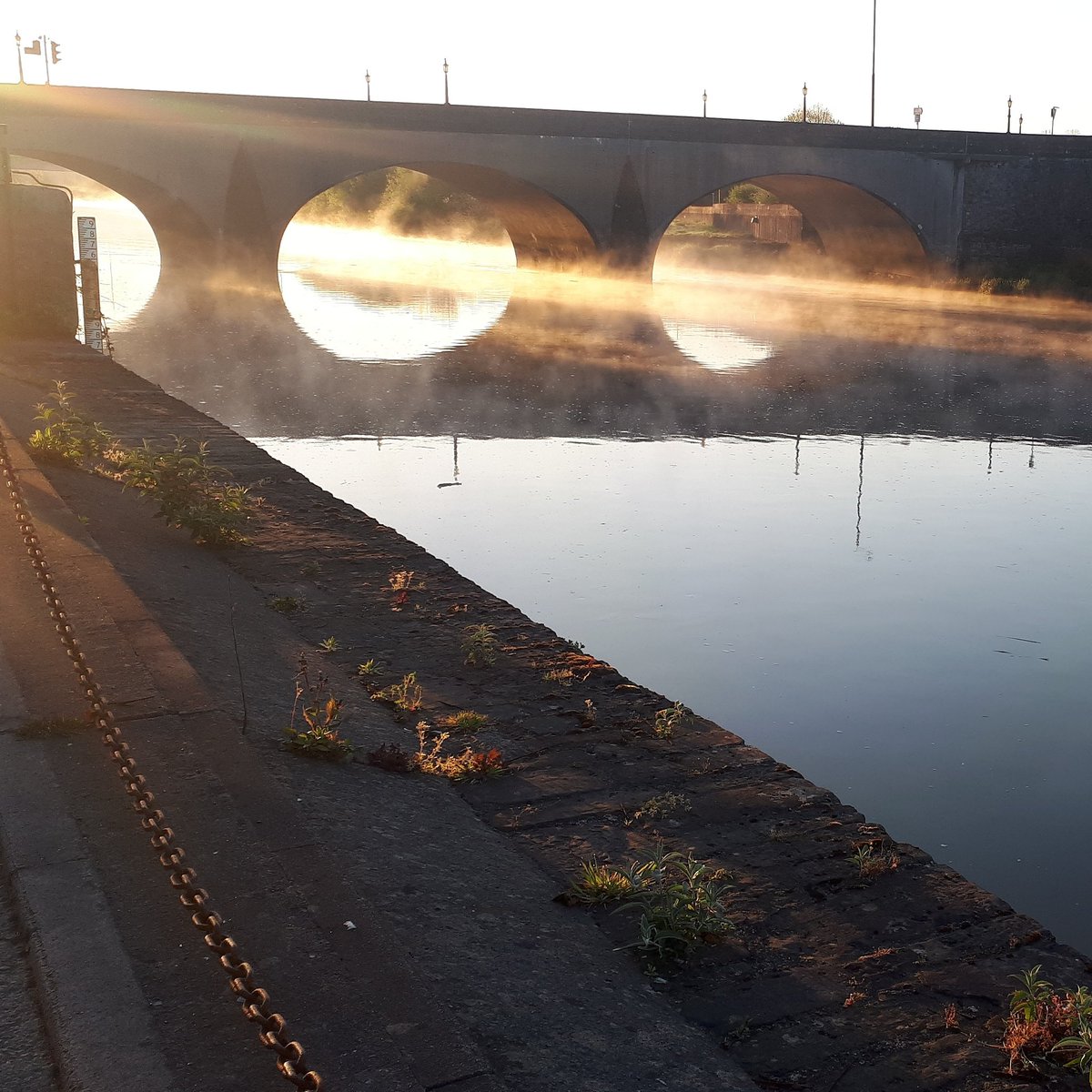jenniferannfox's tweet photo. Caerfyrddin π Carmarthen
Afon Tywi - River Towy πββ΅π£ββοΈβ΄
@CarmsCouncil @CarmarthenTownC
Carmarthen River Festival 2019
#CymoniCymuned #PrideInYourPatch
#GwylYrAfon #RiverFestival #Gorffennaf13 #July13 https://t.co/oQxQkLF4uS