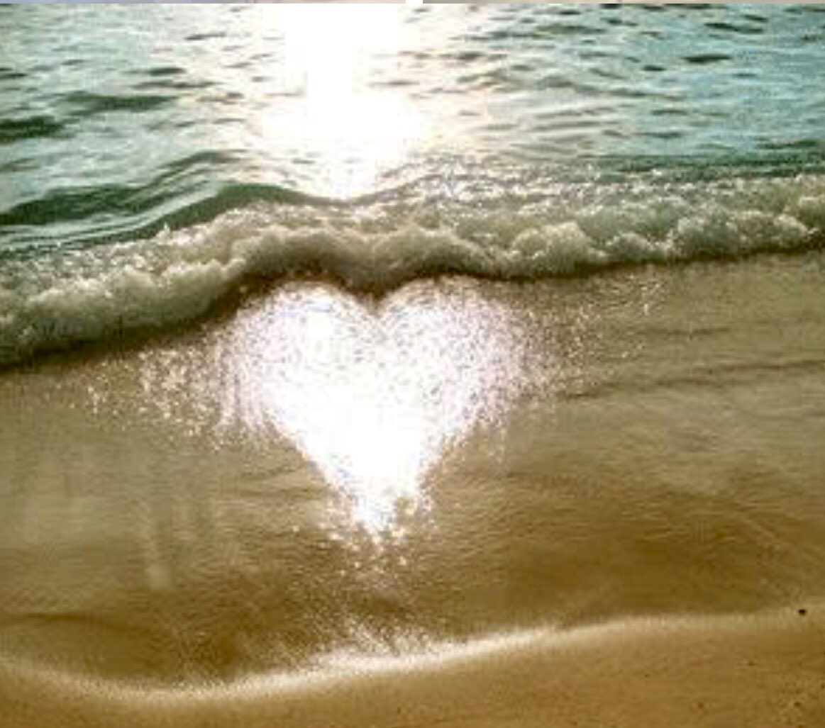 tina_baines's tweet photo. Through it all
I’ve always believed 
you would find me again. 
If not in this life, 
then in the next. 
Water always finds its way
back to the sea
and we were an ocean. 

~Jm Storm https://t.co/ekpOaj1of0