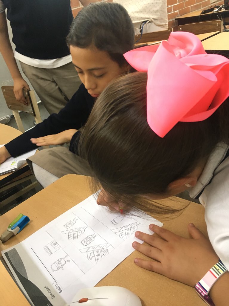 GabrielaLandinM's tweet photo. Excelente el trabajo de las y los chicos de Cancún en el club de stop motion.👏🏽 https://t.co/FjUPoXV4Aq