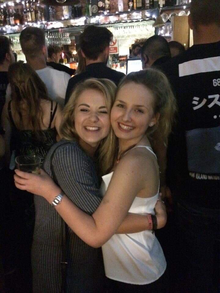 hettiehayward tweet picture
