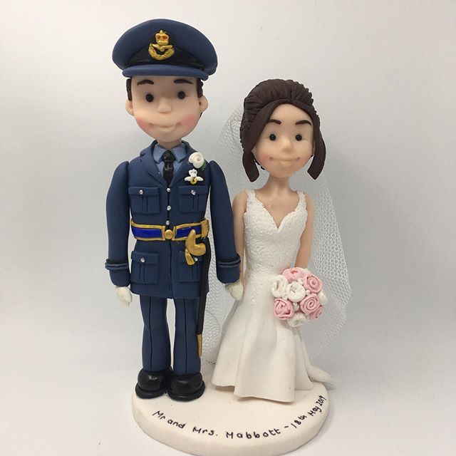 Uniform wedding cake topper #raf #rafweddingcaketoppers #uniformweddingcaketoppers #wedding #weddingcaketopper #cake #uniformwedding #weddingcake #weddingideas #weddinginspiration #weddingkeepsake #fimo #fimoart #polymerclay #polymerclayart #fimocreation… bit.ly/2Mgaahc