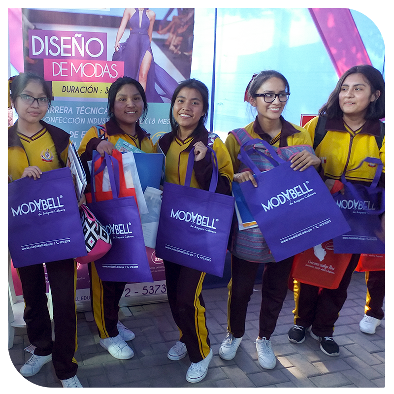 imodabell's tweet photo. Estamos en #Expopostulante🎈
Agradecemos a todos los alumnos que estuvieron compartiendo con nosotros ✨
¡No te olvides! que estaremos hasta el viernes 24 de mayo en
el Parque Zonal Huiracocha en SJL. Ven y conoce de cerca el mundo de la moda y belleza!
#Modabell https://t.co/6DtKIhKuqZ