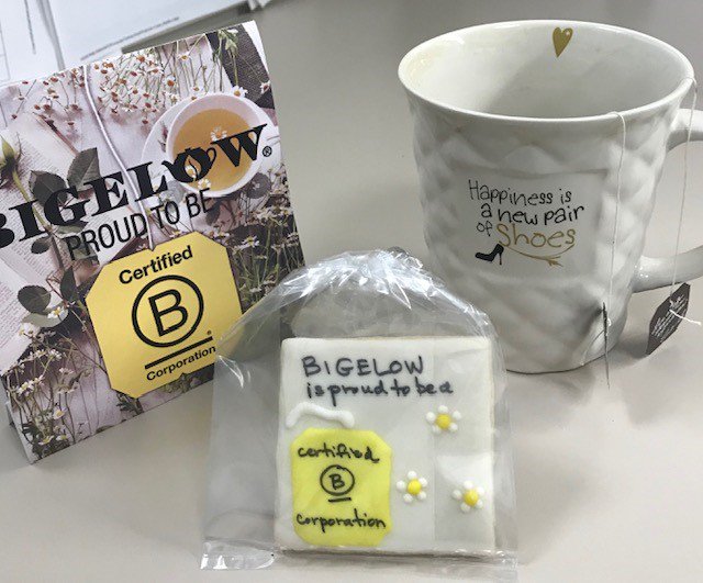 bigelowtea's tweet photo. As a part of our celebrations around becoming @BCorporation certified, our "Green Team" handed out cookies, "tea"shirts and tent cards for our desks to all of our Bigelow employees! #ProudtoB #TeaProudly #BCorp https://t.co/pS1UhTmc3R