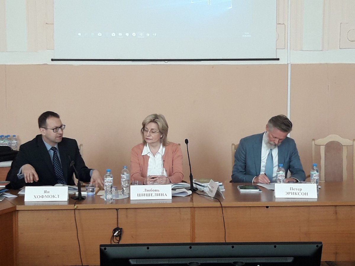 PolandMFA's tweet photo. Lecture by 🇵🇱 EaP Ambassador and 🇸🇪 Ambassador in 🇷🇺 on Eastern Partnership, organized by Institute of Europe of Russian Academy of Science. 

Great opportunity for open and factual discussion, breaking stereotypes and overcoming fears. Hope for more similar initiatives!

#EaP10 https://t.co/rdDm3qLnPV
