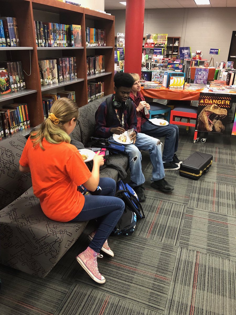 Butlersmath's tweet photo. Getting ready for EOC with Boberries from ⁦@ItsBoTimeSC⁩ ⁦@spmeagles⁩ ⁦@RichlandTwo⁩ ⁦@anshelltweets⁩ https://t.co/9ncGEHyAg9