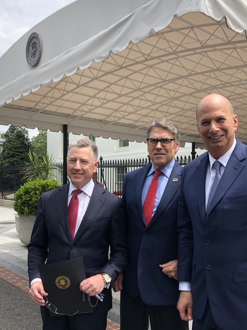 Photo of Secretary Perry, Amb Sondland, and SRUN Volker at entrance to West Wing of the White House.