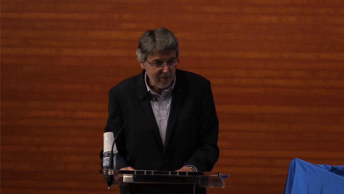 ETSEIB_UPC's tweet photo. Tot seguit el Dr. Francesc Roure, director del Projecte ha fet un parlament. #RollOutETSEIBMotorsport2019 #CAT12e #CAT12d https://t.co/XuSEG1HPno