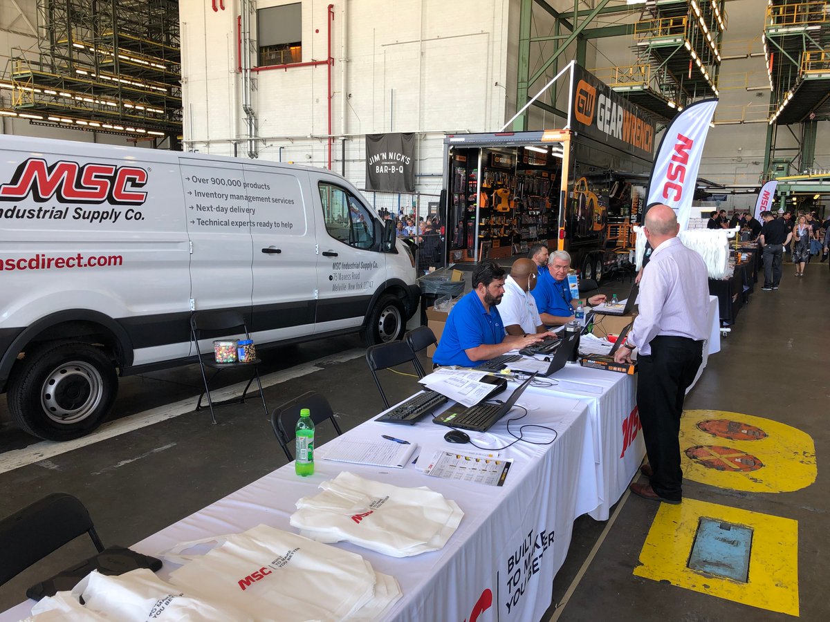 MSC_Industrial's tweet photo. We are at @atlairport today with @gearwrench celebrating #AviationMaintenanceTechnicianDay and the many skilled and experienced technicians that are dedicated to keeping #Aviation safe. #AMTDay #DeltaTechOps https://t.co/JqVyQygF1R