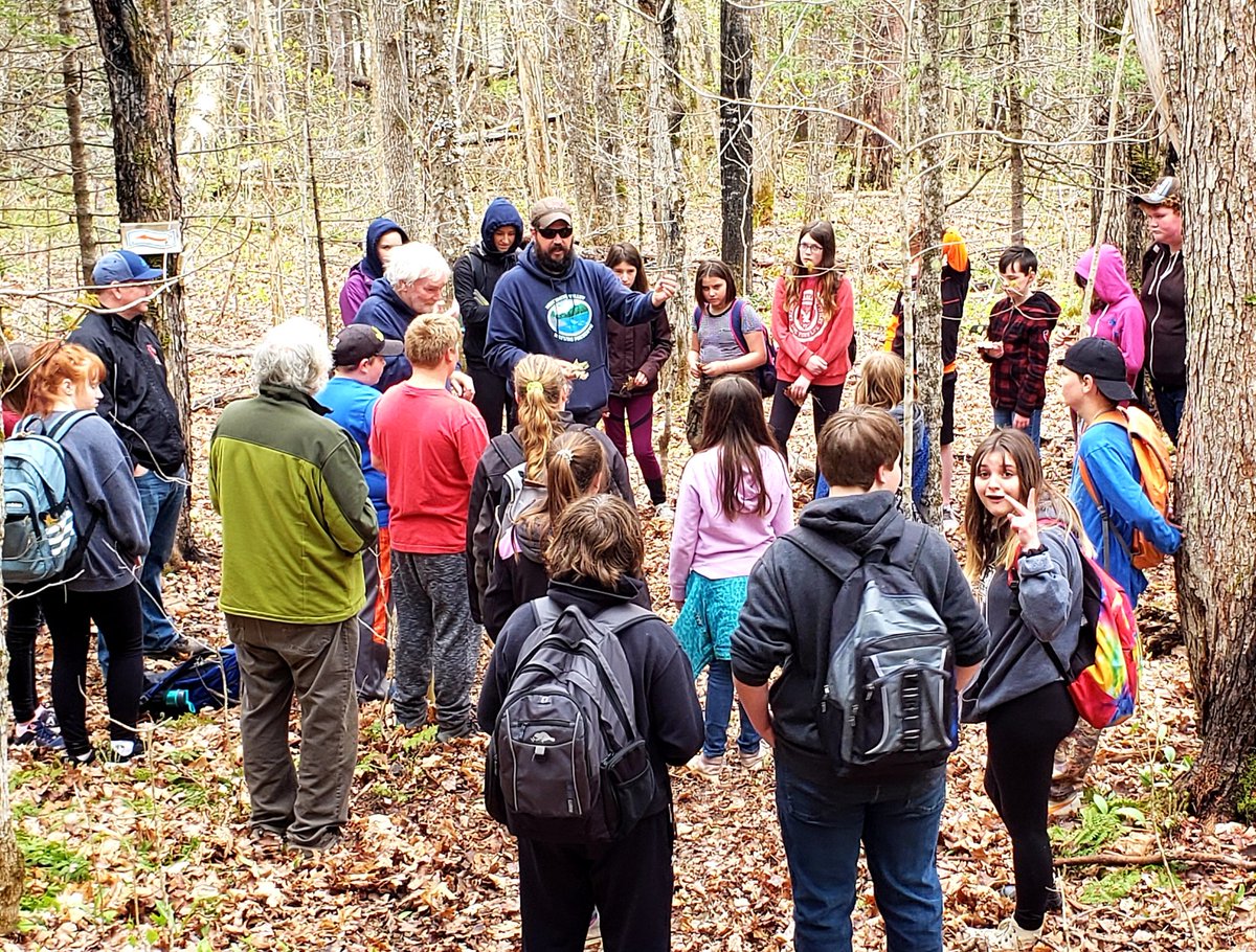 robbysub70's tweet image. @CentrevilleSch @ASDWLimelight @Meduxnekeag We had a Great Day on the Trails today with Partners for Youth. We even got to see 2 Barred Owls, (unfortunately no good pics of them)