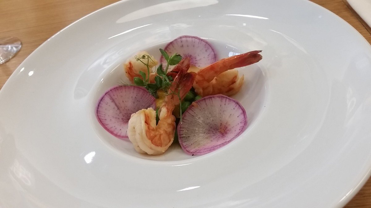 JoinCornerstone's tweet photo. Never did a little bit of fine cooking harm anyone! 👨🏻‍🍳👩🏾‍🍳 Our cornerstars get #chef certified this past week in a team building event in London #jummy #cornerstars #csodlife https://t.co/Krp15e2mY5