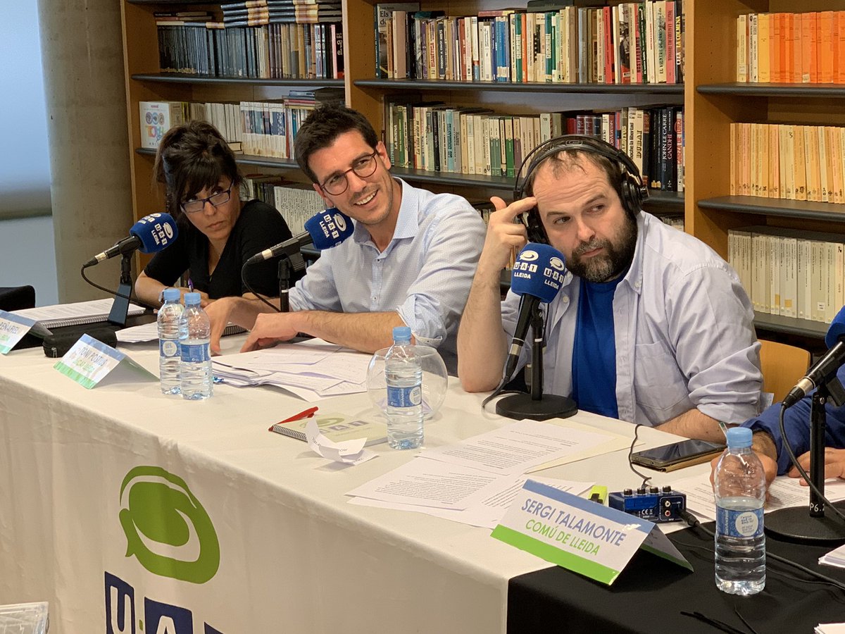 JuntsXCatLleida's tweet photo. El @antonipostius li recorda a Ángeles Ribes la seva situació processal en el cas dels comptes de l’EMU en un intercanvi dialèctic viu al debat de @Ua1FM #PostiusElCanvi #LleidaÉsCapital https://t.co/ZJUiCiSs71