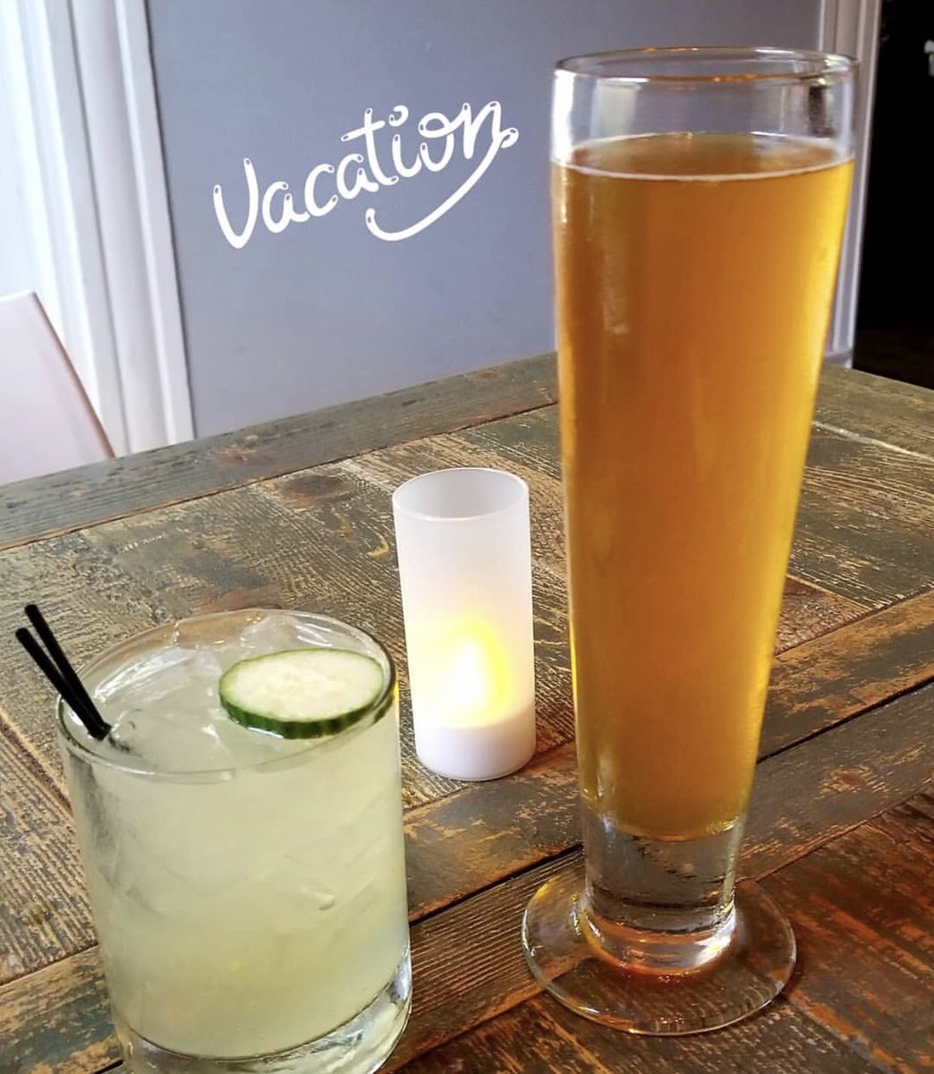 What’s your go to while your on vacay?!! Nice TALL #coldbeer 🍻or a SWEET #craftycocktail 🍹
The choices are so Hard~ #vacationmode #haveboth is what we say🙌👌 <a href="/one_restaurant/">Nine One Five</a>