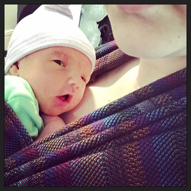 CynHendrix's tweet image. Did you see #littlebrotherdresden side-eyeing me so hard?! Does he not know this selfie game is his life now?! 😒😂 #heypavo #ringsystem #temoaya bit.ly/2X215K3