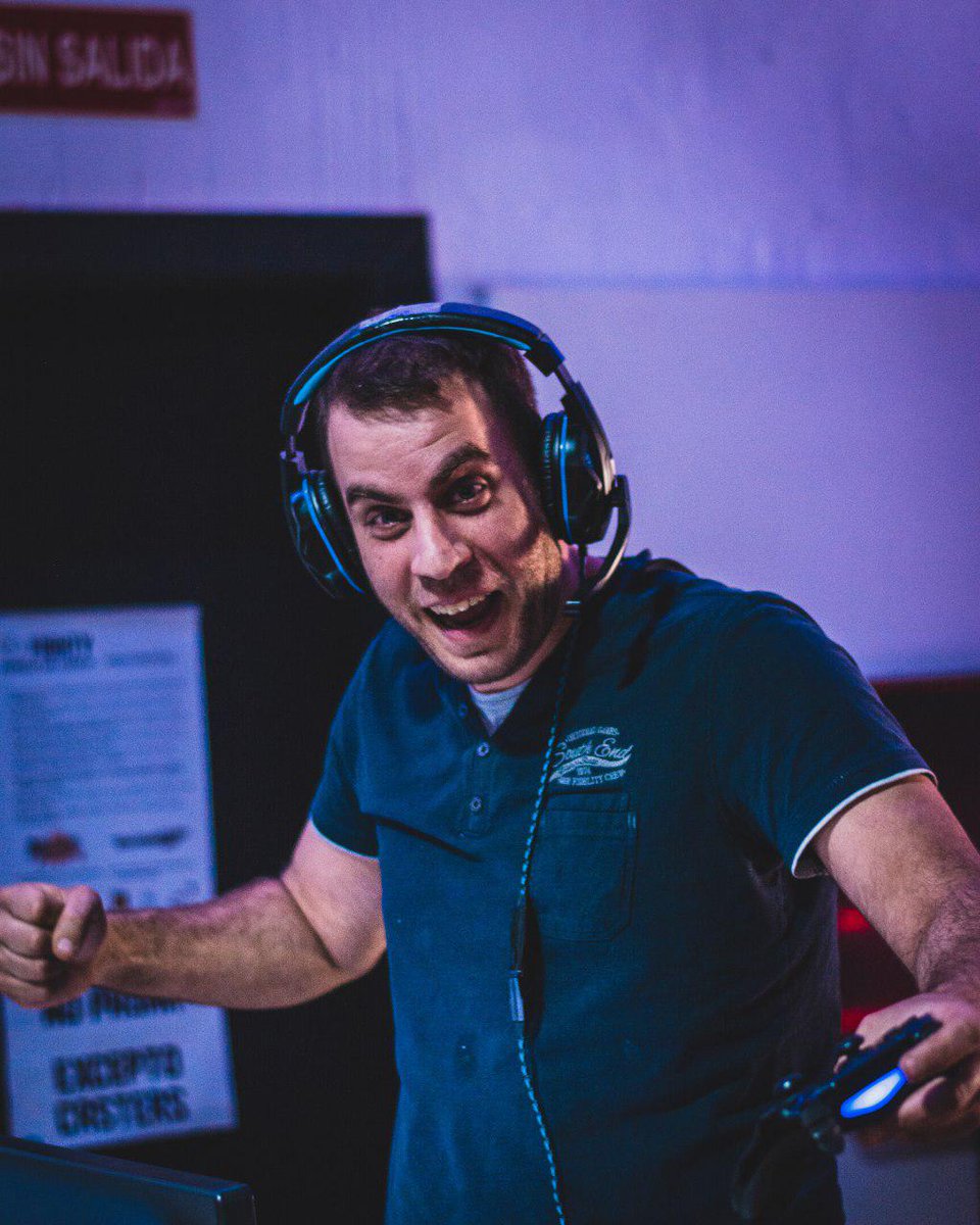 Fighty_es's tweet photo. ¡Buenas tardes luchadores!

Gracias a todos los asistentes del pasado #FightyProTour 5 en @nextEsports_ES , ¡y nuestras felicitaciones a los que salieron victoriosos en ambos juegos, #Tekken7 y #DragonBallFighterZ!

Disculpad la tardanza, estamos saturados de trabajo 😅 https://t.co/0rAnlxSn4V