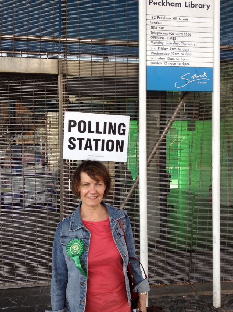 Peckham Square is full of kids on scooters, kids climbing on the sculptures of the globe, people enjoying the sunshine, students on the grass outside @MountviewLDN and people heading to vote at #PeckhamLibrary. We're there! #GreenWave #EuropeanElections2019
