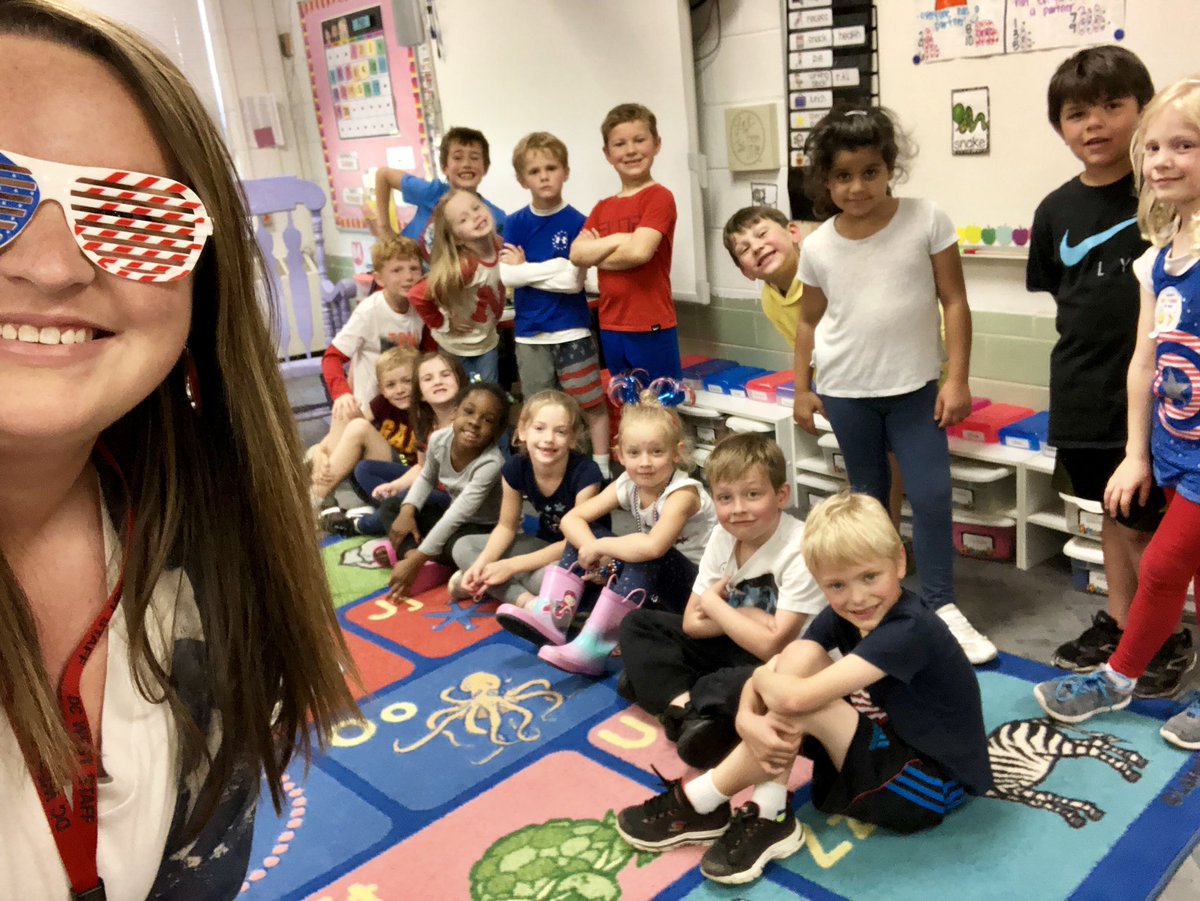 MissMcEvoyDCW's tweet photo. Letter U of the #ABCcountdown was USA day! 💙🇺🇸❤️ #dcwestpride #beFALCONkind https://t.co/Fy3Ods2Ald