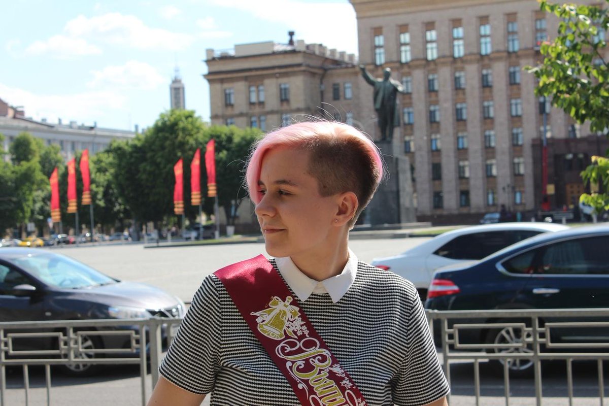 Буп
Я на фоне Ленина