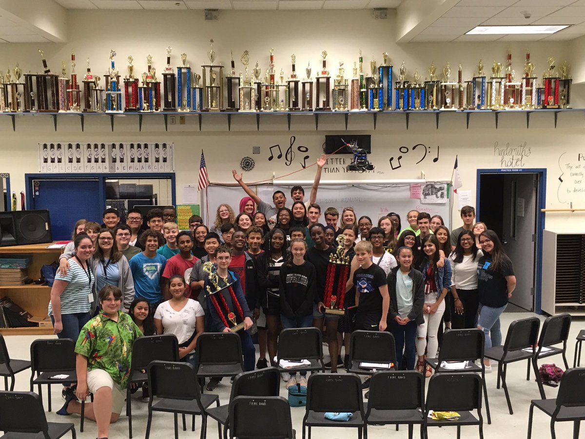 FHMS Wind Ensemble won the Best in Class AND the Outstanding band of the day at the Peak Music Festival on Tuesday! <a href="/KISDFineArts/">Keller ISD Fine Arts</a> #kisdfinearts #KISDBragChat #PantherPride