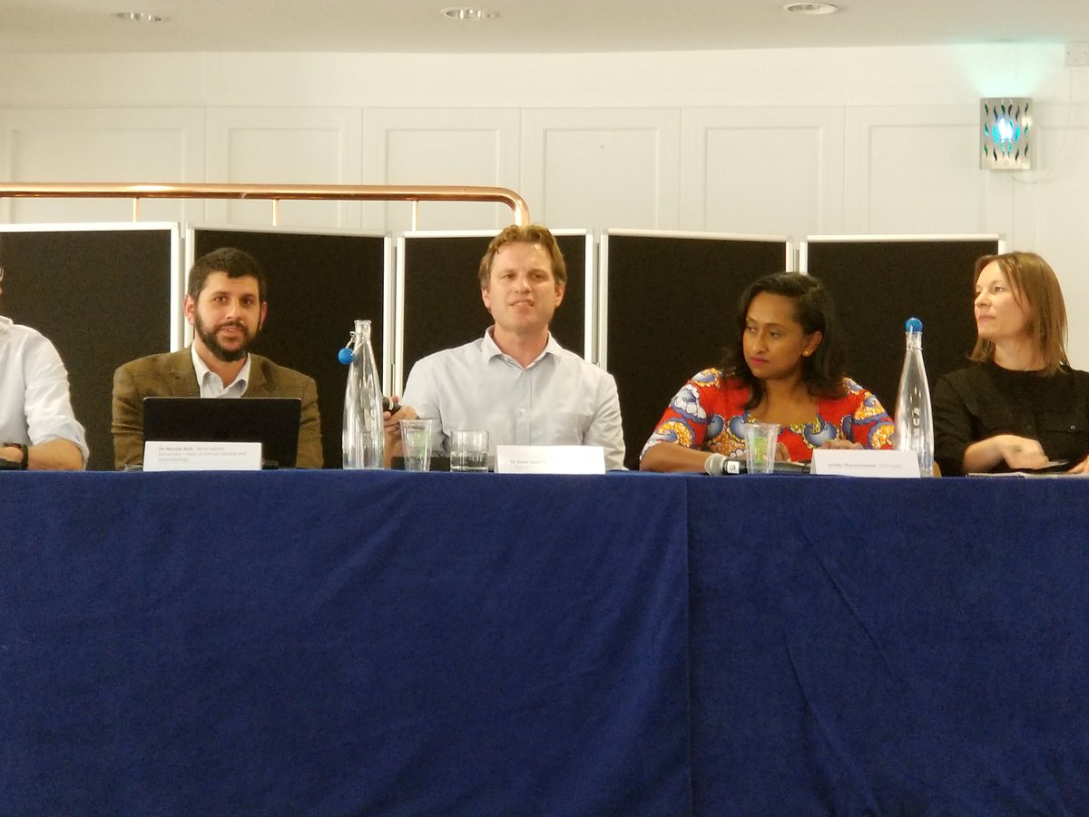 AfricaIai's tweet image. Jason Sumich author of @AfricaIai African series The Middle Class in Mozambiqu claims that the concept of Middle Class is an empty signifier without placing its evolution in context and history. #AfricanMiddleClass