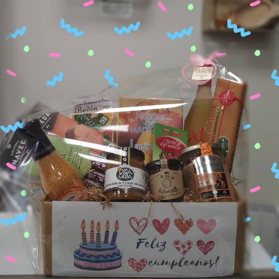 ORIGENASTURIAS's tweet photo. ¡¡¡Regalazo de cumpleaños!!!!
 🎉🎉
 Esperamos que haya gustado muuuucho 😉
 
 ¿Tienes un cumple? ¿Quieres triunfar con tu regalo? En Origen te lo preparamos!! 
 
 https://t.co/behuBpu4tN https://t.co/dEgEjH65lw