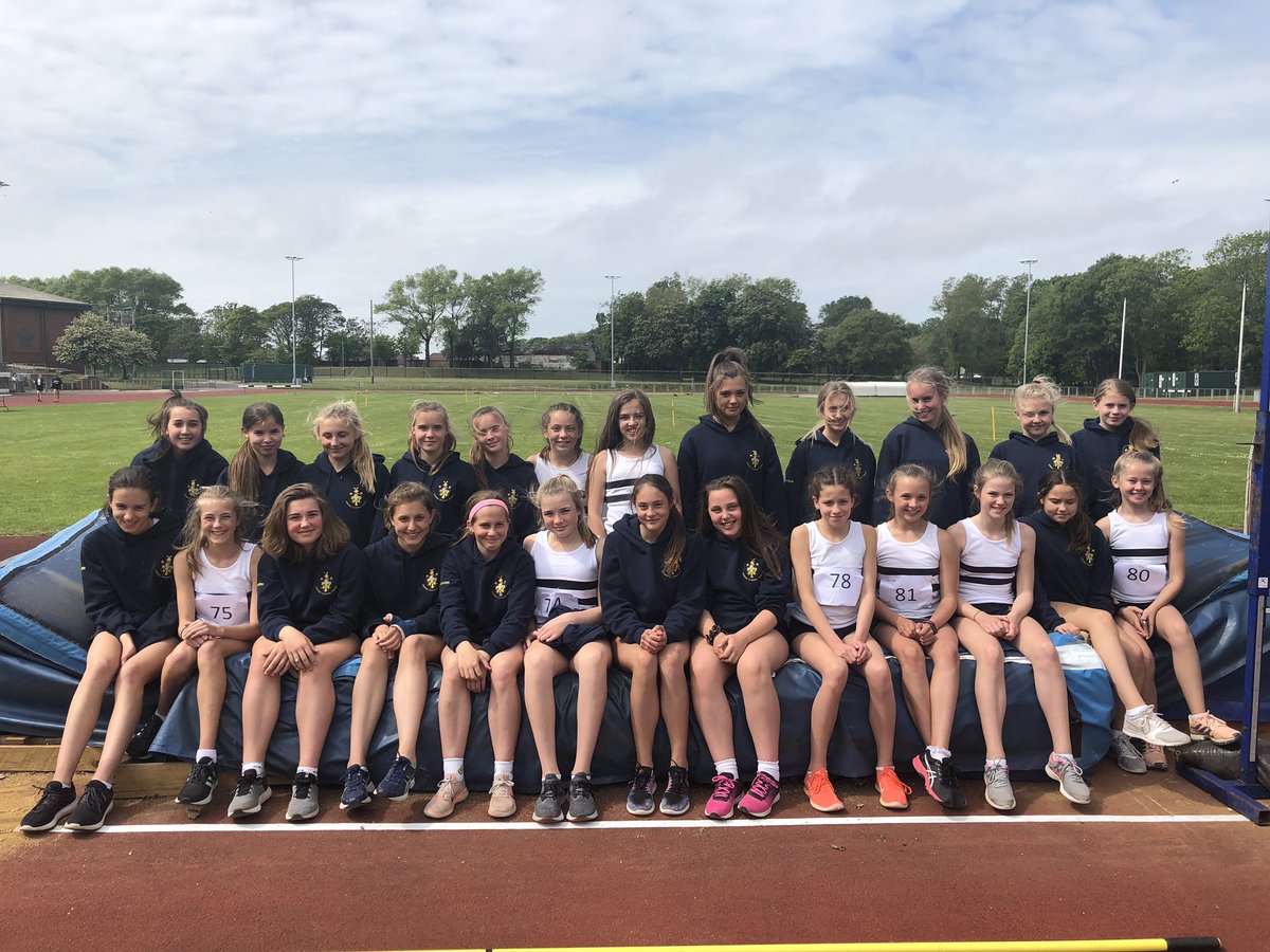KGS_sports's tweet image. So proud of these girls today! They are talented, determined, hard working, competitive and never ever give up! True champions 🏆🏆🏆 #wininstyle #workhard #winnersaregrinners Regional ‘A’ Finals next 🏃‍♀️🏃‍♀️🏃‍♀️🏃‍♀️🏃‍♀️