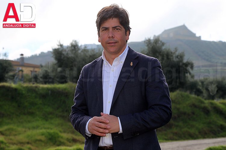 PSOEMontilla's tweet photo. “Han sido cuatro años intensos en los que el Gobierno municipal ha podido cumplir su programa de medidas y poner en marcha importantes proyectos que verán la luz a lo largo del próximo mandato” @RafaLlamasSalas https://t.co/IhqRiCFFNK https://t.co/BC7osvyR3s