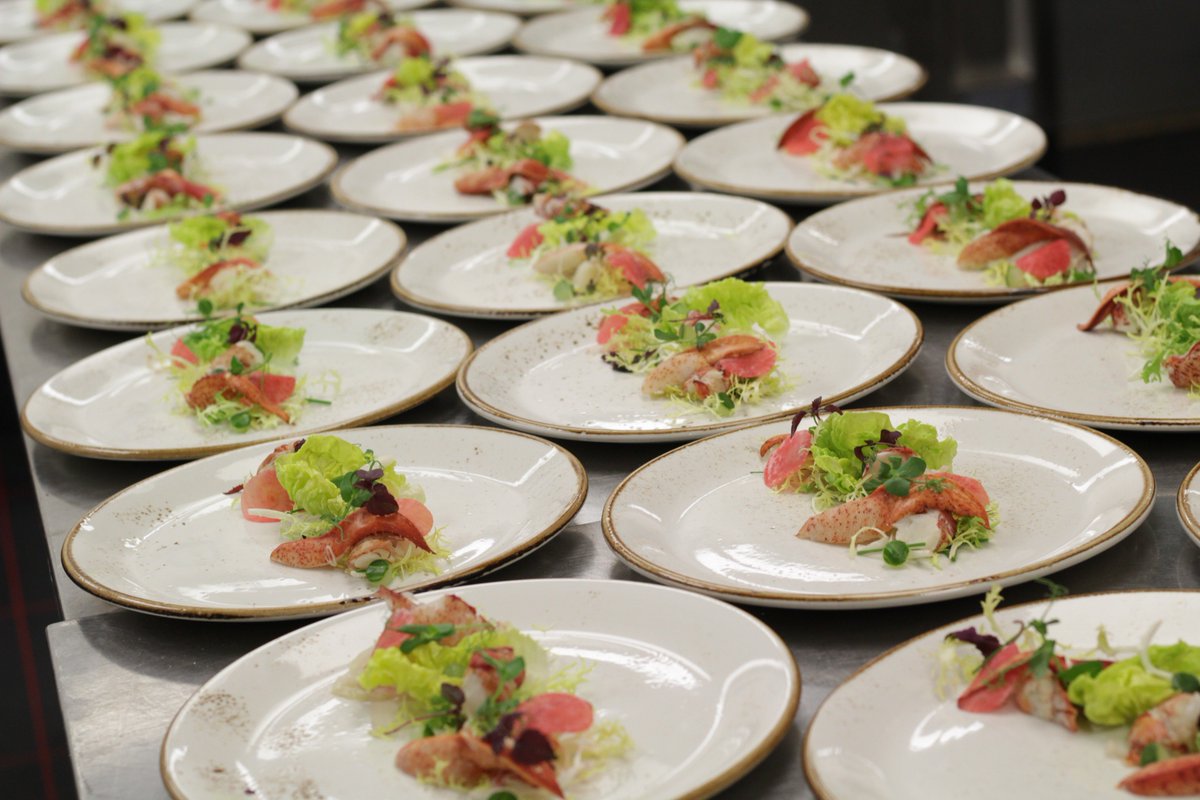 RadissonBluPHN's tweet photo. Tonight is a very special edition of our Blu Connect network dinner featuring goldsmith and designer Eric van Limpt Ontwerper Goudsmid! We hope our guests will enjoy this interesting evening! โ๏ธ #letsconnect #bluconnect #networkdinner #goldsmith #noordwijk #radissonbluphn https://t.co/2cnakLzxBA