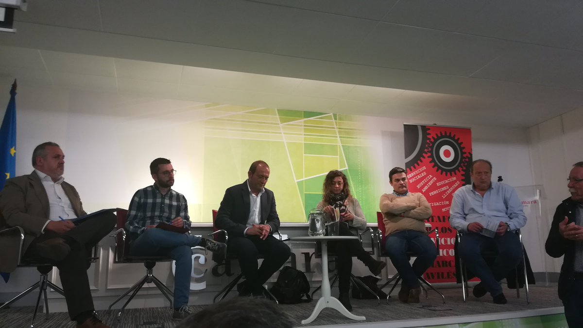 Comienza el debate de la Plataforma X los servicios públicos en la Cámara de Comercio de #aviles. #CambiaAviles #Futuro #TaniaAlcaldesa
