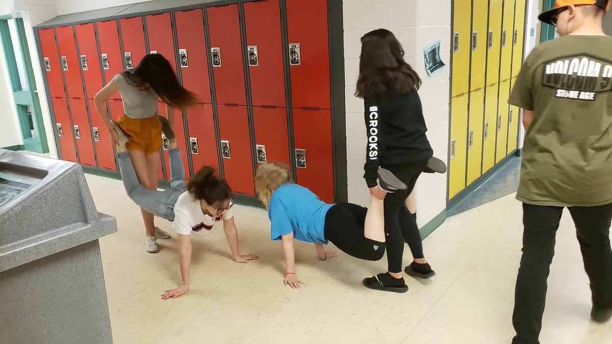 Stdenis_ed's tweet image. Daily physical activity increases the ability to learn! @EcoleMcTavish @FMPSD @MrSmith_APPLE @APPLESchools #DPA #activedaily