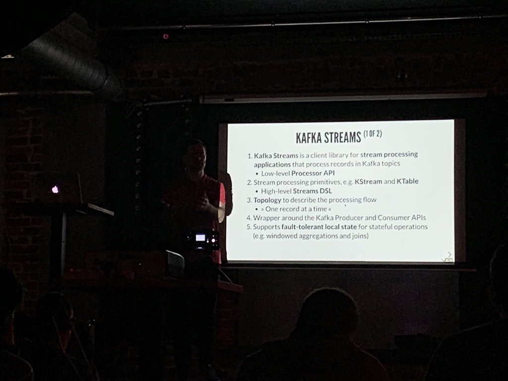 m_pelski's tweet image. #kafkastreams at #kielcejava 😍