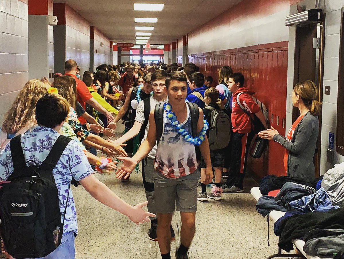 SouthmontJrHigh's tweet photo. Just a few more. The first photo is of the Class of 2023 leaving the jr high for the last time. We wish you all the best of luck at @SouthmontSrHigh ! https://t.co/dBhZZPTgDw