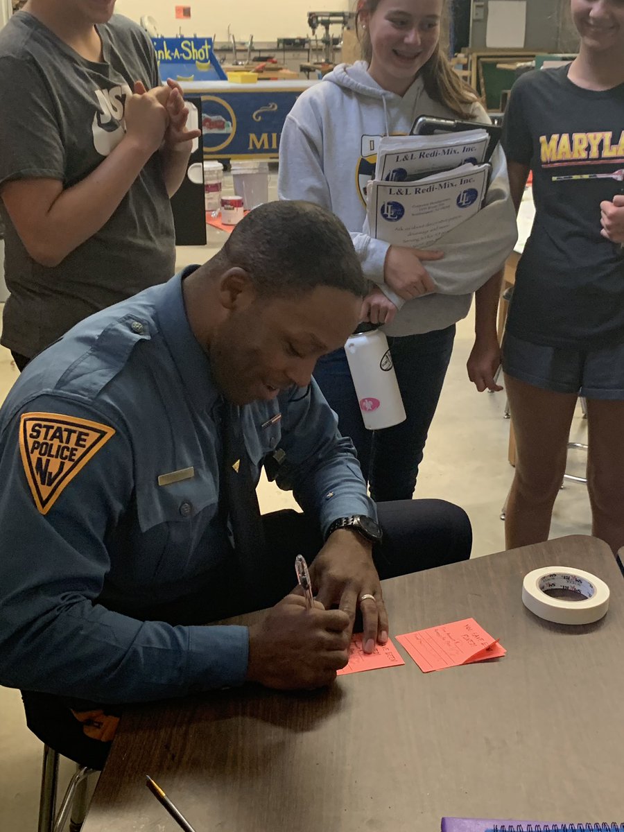 HeatherPiSTEM's tweet photo. Such a great day when @NJSP Trooper Cooper gets in on the class project, handing out his own fines! Even @Glennr1809 got one! #latetoclass #beingsassy #touchinghisfinepapers https://t.co/tSQN1rQmie
