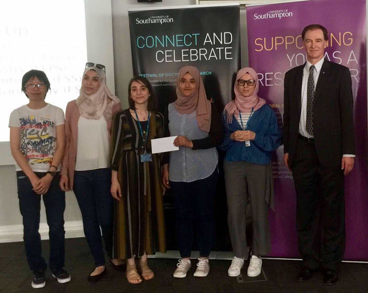 LangCult19's tweet photo. ... and we got our award from the Doctoral Festival handed by the vice chancellor of UoS 😇 🎁🎉🎊 @UoSDocCollege @HumanitiesUoS @ModernLangs @unisouthampton #PGRFest #LCAWB19 https://t.co/skI8daWINz