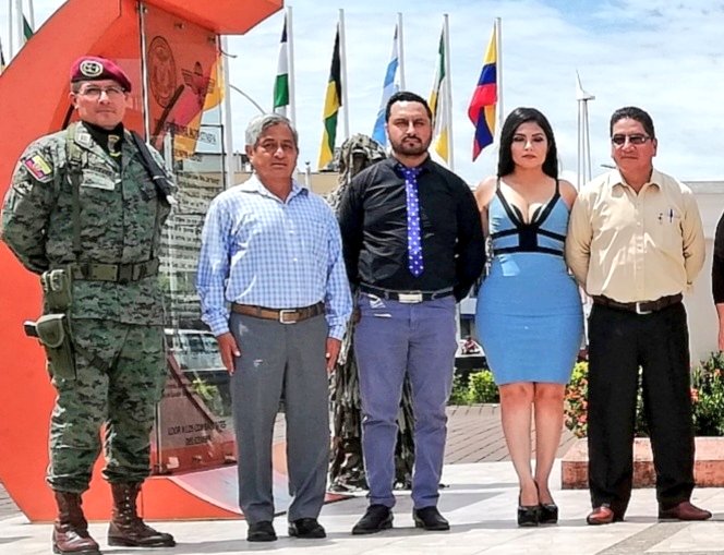 .<a href="/aaaguilar2013/">Armando Aguilar Ec</a> director del CNE #Sucumbíos junto a varias autoridades de la provincia, rindieron homenaje al 24 de Mayo, Batalla de Pichincha y Día de las <a href="/FFAAECUADOR/">Fuerzas Armadas del Ecuador</a> ⬇️