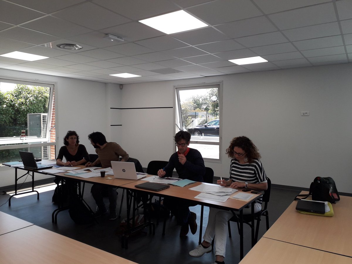 fonjep's tweet photo. #engagement #volontariatinternational Jury #JSI #VVVSI en région Occtanie avec @AAuteuil_SO @weblaligue  @francediplo #LECgrandsud : 14 projets de #solidaritéinternationale présentés par les jeunes de la région https://t.co/neaqVEPztD