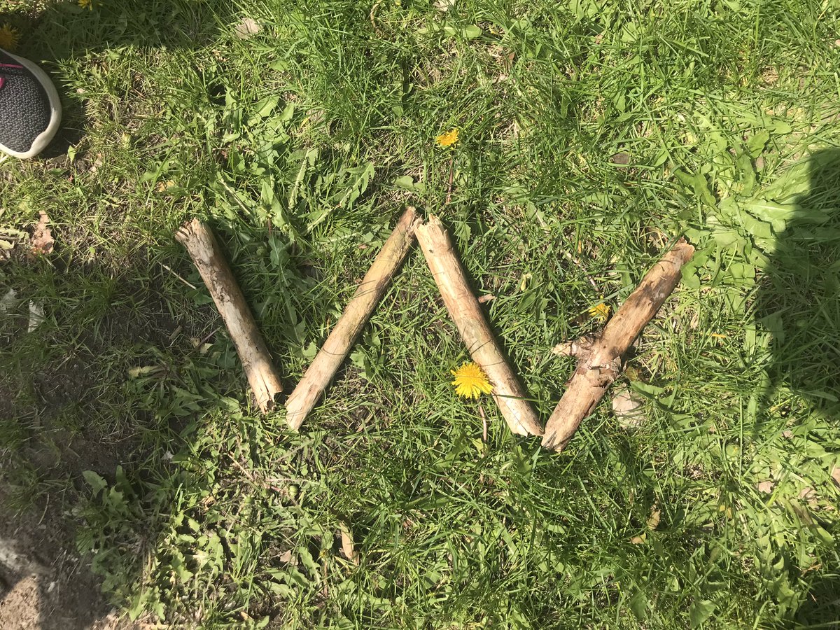 florianetsering's tweet photo. For #OutdoorClassroomDay we planted everything we’ve grown indoors, hugged trees and made letters with natural materials :) @mspennykinders  @Mmeflo1 #natureforall starting to feel like spring out there... https://t.co/e9eBbsXyYi