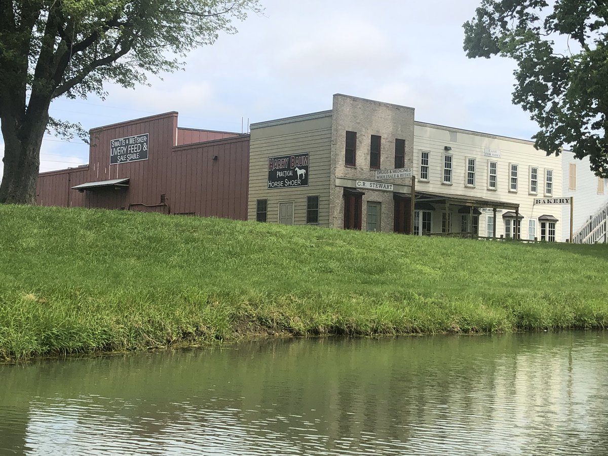 MissStephan_18's tweet photo. My first field trip was a success! #AllAboutCanals https://t.co/PPFhIS2Yaj