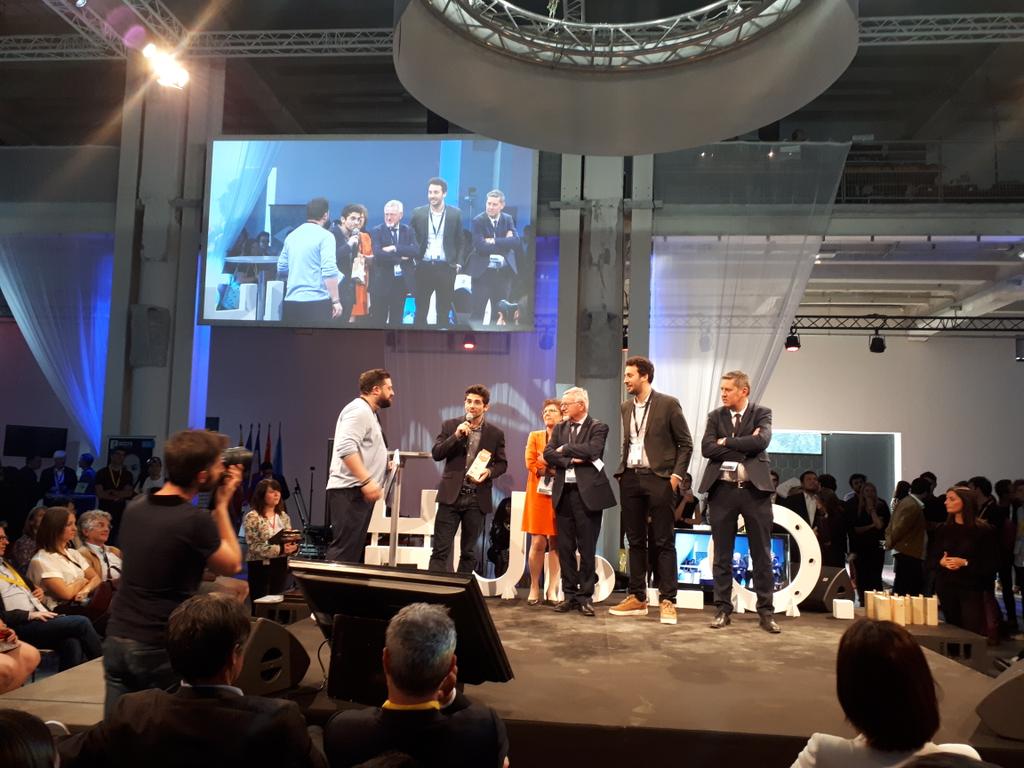 #hublofestival #festivaldesjeunesentrepreneurs
<a href="/REDHorticulture/">RED Horticulture</a> reçoit le Prix Innovation de @AmisUnivLyon remis <a href="/Pulsalys/">PULSALYS</a> et <a href="/XEFI_France/">XEFI</a>

#prix #startups #entrepreneurs #innovation