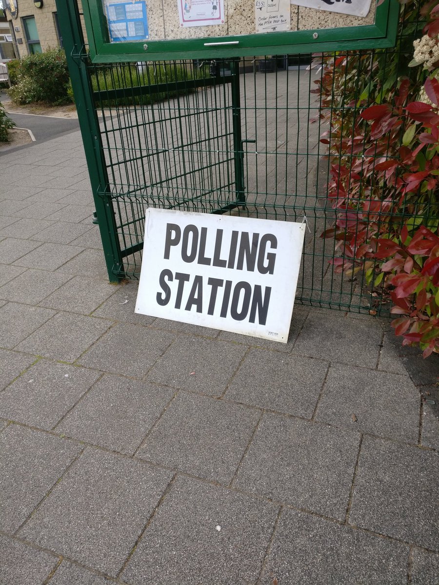birdyinyork's tweet photo. I am just about to vote for @brexitparty_uk #BrexitParty #Democracy https://t.co/ATYi7oTmoy