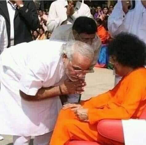 #SSSSOIndia Congratulations to Our Prime Minister #ShriNarendraModi ji. Invoking Divine Blessings of #BhagawanSriSathyaSaiBaba, we pray  for yet another term filled with Love and Service to this great country Bharath.May Sai bless you - #NimishPandya , #AlP ,@narendramodi