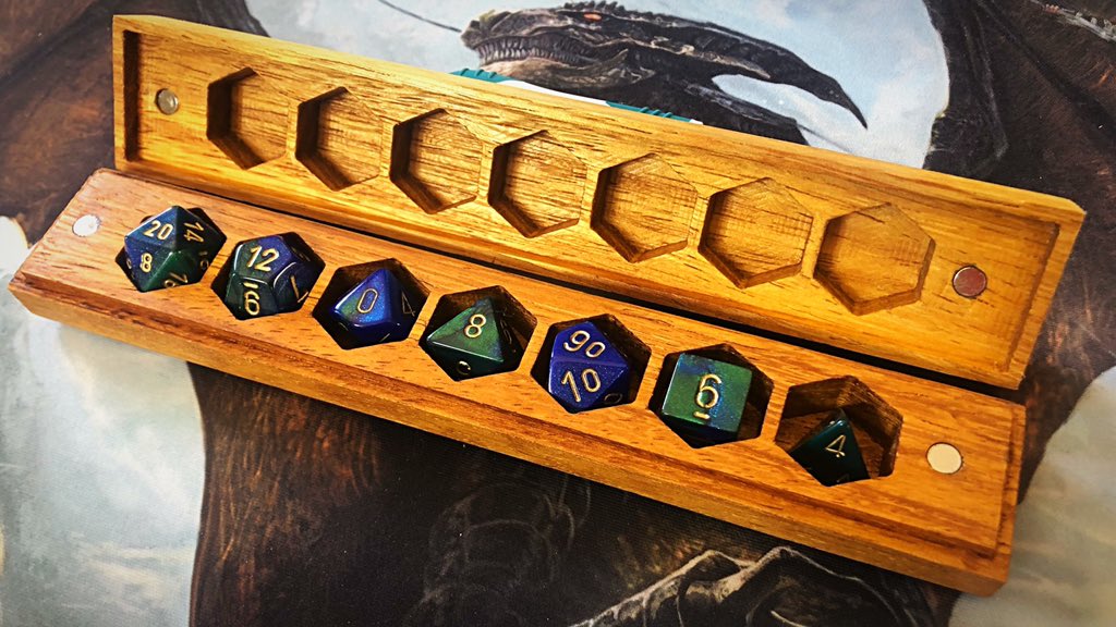 talonclaw's tweet image. 🎲🐉GIVEAWAY🐉🎲 We reached 400 followers and we want celebrate by giving away one of our Dice Vaults                                  To Enter:                                                      Like Retweet &amp;amp; Follow Winner to be drawn 5/28 #ttrpg #dnd #dungeonsanddragons