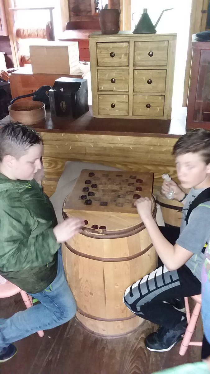 Mel_Belanger63's tweet photo. Our 5th graders enjoyed their trip to Mumford 's Genesee Country Village & Museum! #wccsms #GCVM https://t.co/lWQUxKmwkm