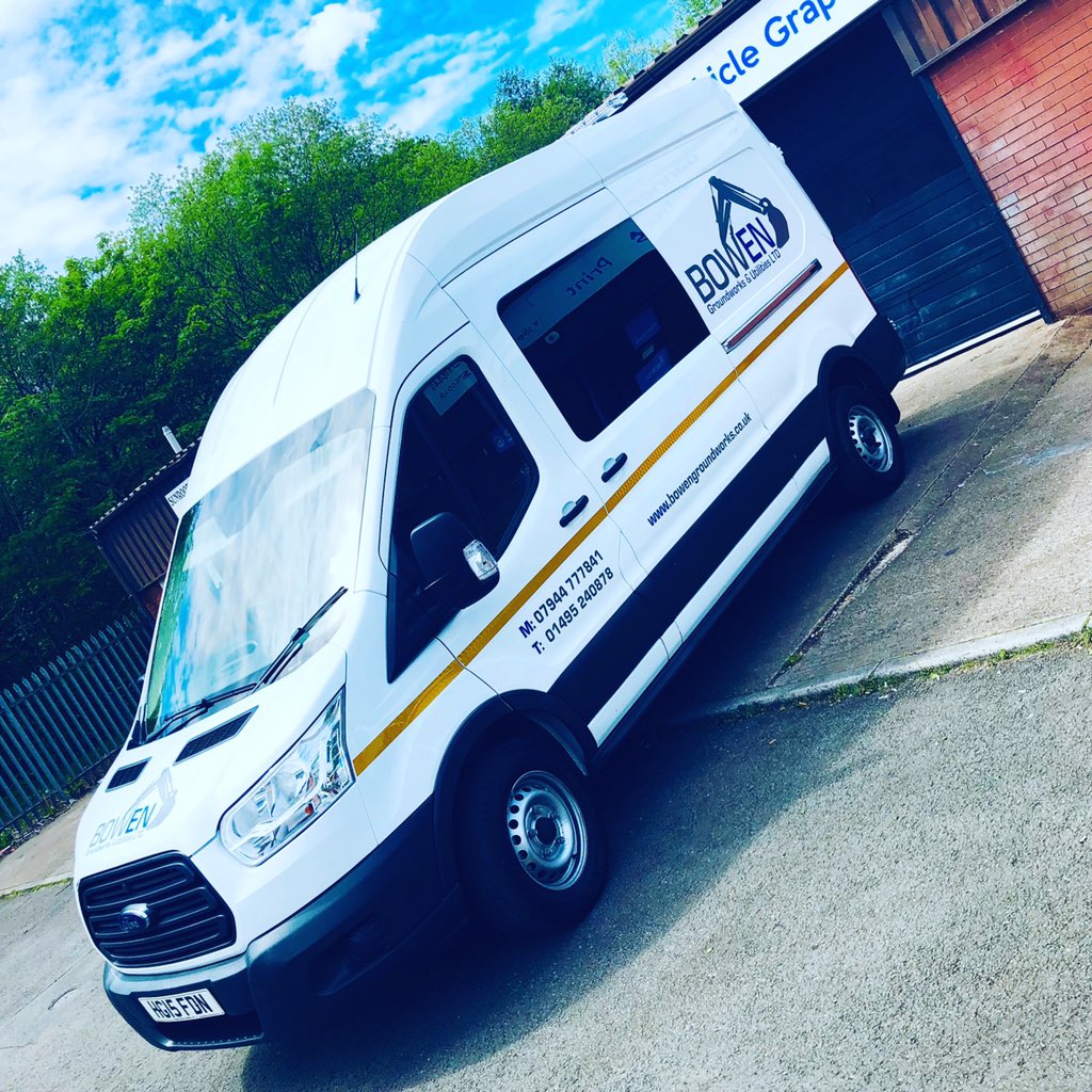 BowenGroundwork's tweet photo. New Van Day.. Upgrading The Fleet ๐๐ผ Big Thank You To @silvercloudsigns They Look Amazing
#Fleet #Vehicle #Crew #SignWrite #Signage #Logo #Promotion #CrewCab #Transit #Ford #Website #Chas #NewVan #BigContracts #MoneyMaker #Transport #Fuel #Transportation #CallUs #Groundworks https://t.co/TBSbsr9bxh