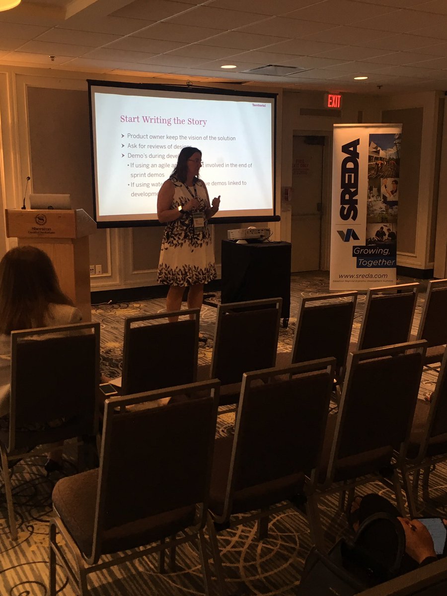 Colleen Patterson of <a href="/territorialx/">Territorial</a> teaching us about Apps in Round 2 of the Digital Marketing workshops!