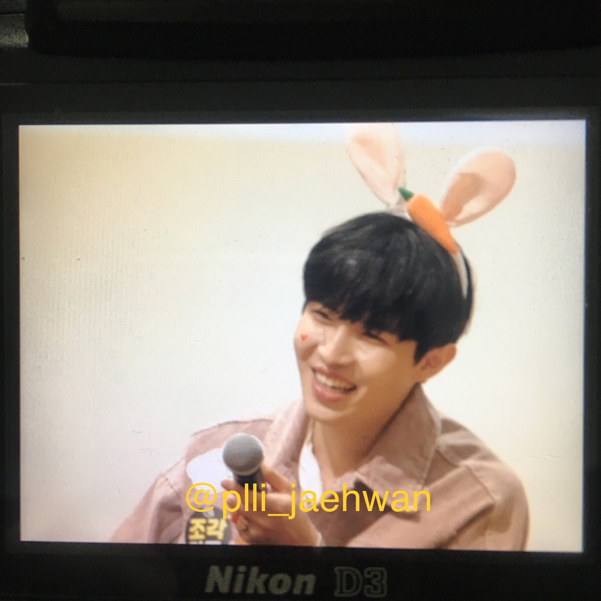 plli_jaehwan's tweet photo. 190523 예판팬싸
웃는 너가 너무 좋다 ㅠㅠㅜㅠ https://t.co/isjCenY3hz