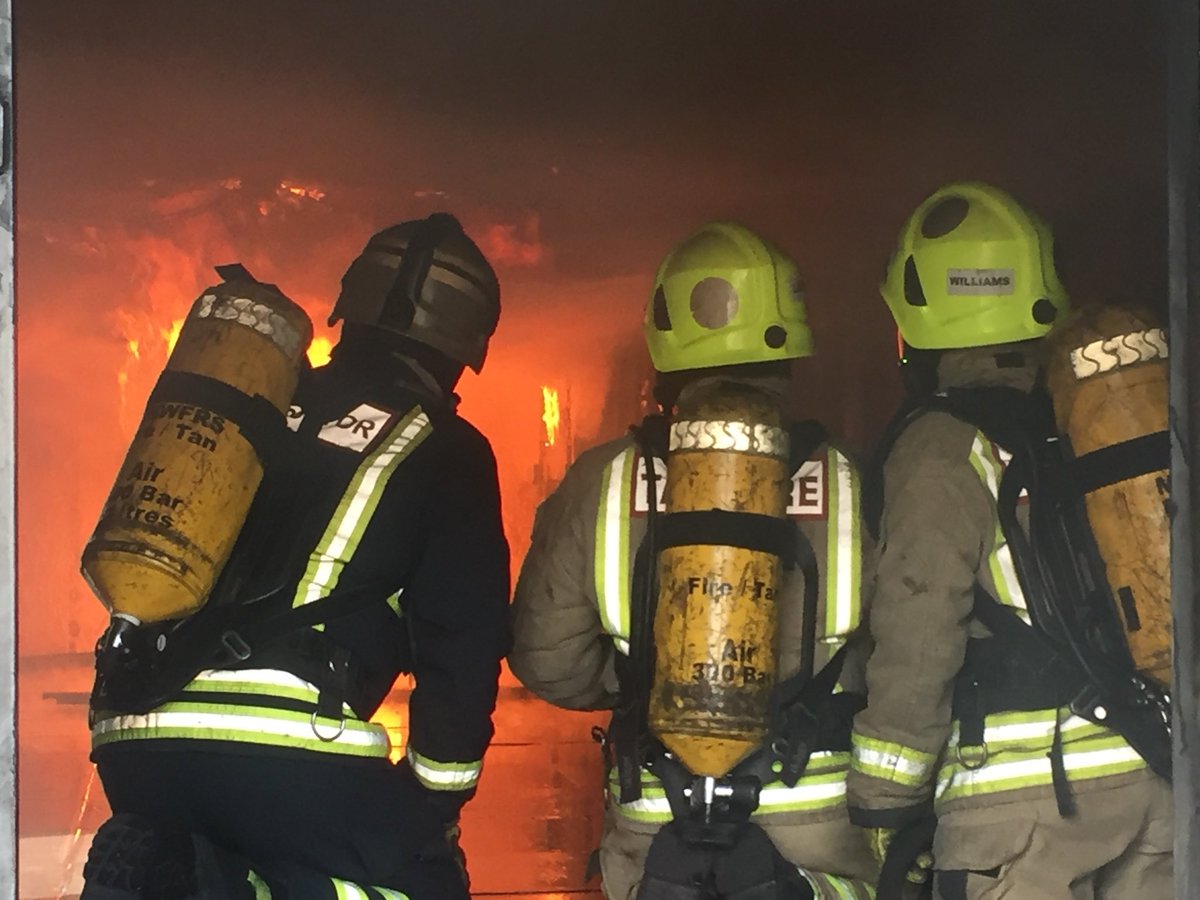 MawwfrsBa's tweet photo. Students on their BA Initial, first exposure to Real Fire. A great effort by all, some nervous faces to start but finished the day with smiles from ear to ear. Can you believe we get paid to do this!! https://t.co/jILPuDZ9y5