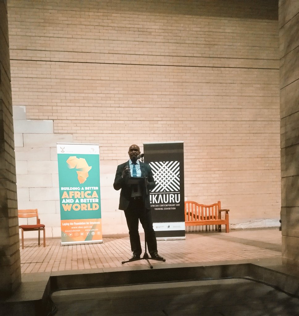 kauru_art's tweet photo. Deputy General of DAC @ArtsCultureSA Vusumusi Mkhize opening the #andcounting exhibition #AfricaMonth #art #kauru https://t.co/OvqTearrsv