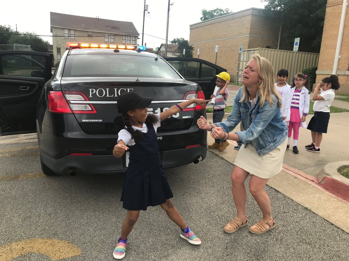 CounselorSoto's tweet photo. Career Day at PL Prep was a hit! A huge shoutout and thank you to all our awesome presenters who took time out of their day to speak to our kiddos!! #PLSamHouston #CareerDay #PLIgniteTheLight https://t.co/HrJRmqpZVD
